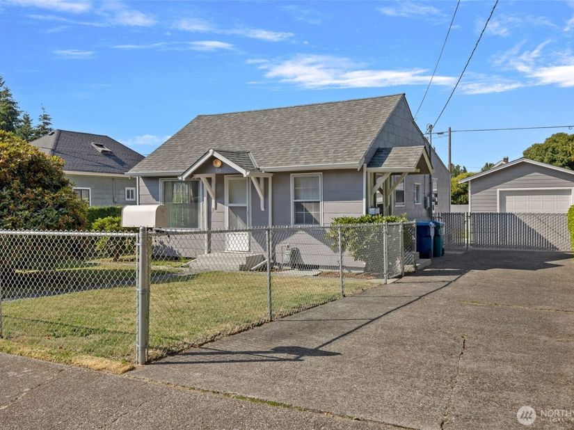 516 S Trenton Street, Seattle WA 98108