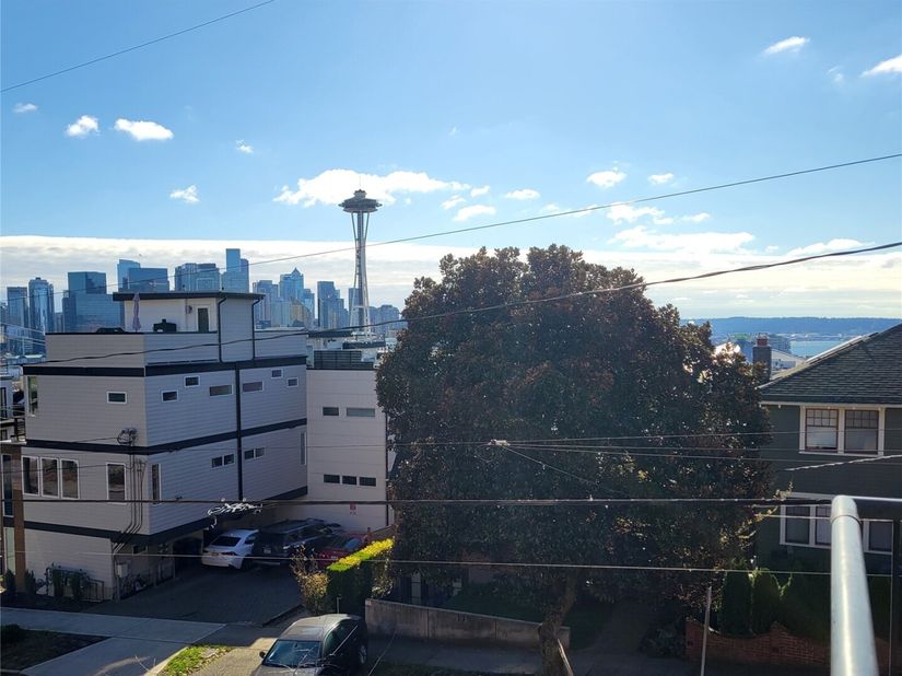 116 Aloha Street 116, Seattle WA 98109