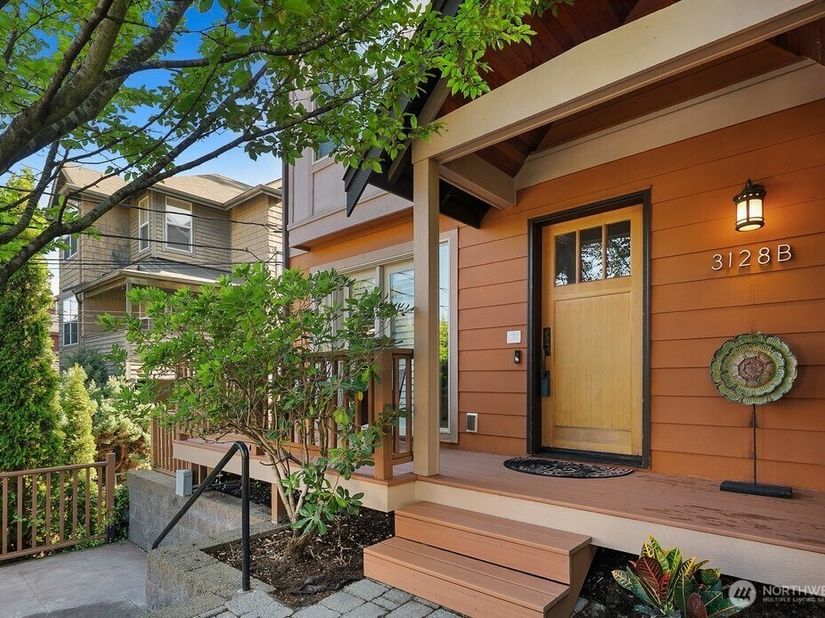 3128 Franklin Avenue E B, Seattle WA 98102