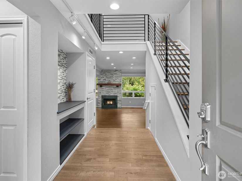 2958 Kennewick Pl Place NE, Renton WA 98056