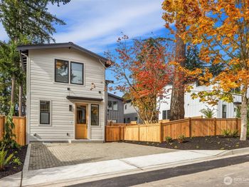 10927 103rd Avenue NE