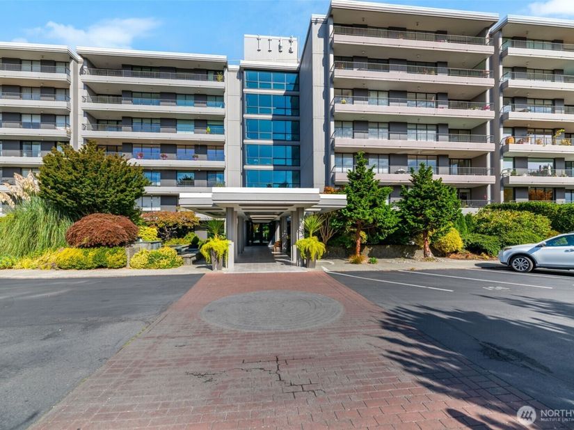 6535 Seaview Avenue NW 711B, Seattle WA 98117