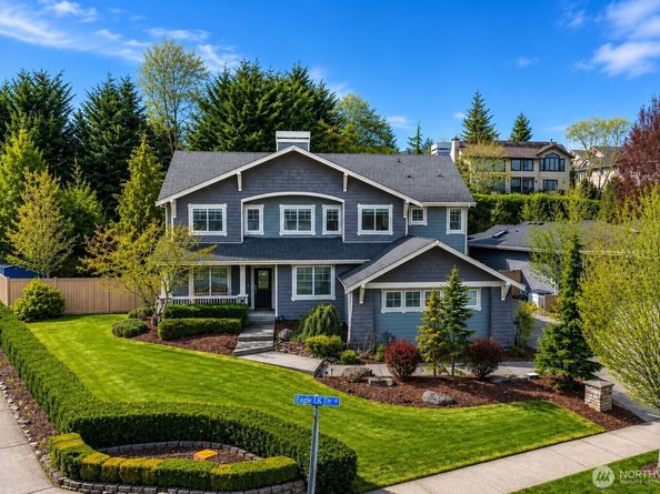 7041 Eagle Lake Drive SE, Snoqualmie WA 98065