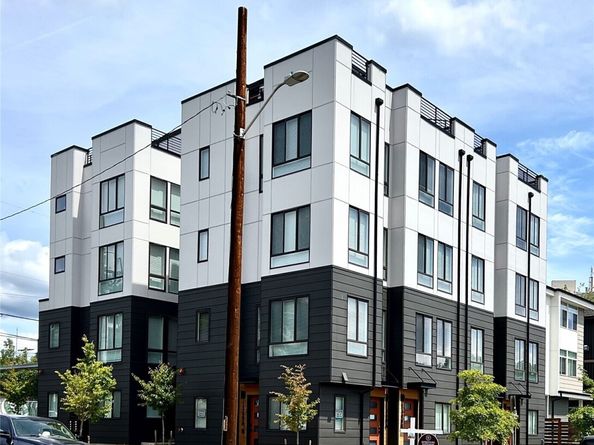 440 13th Ave, Seattle WA 98122