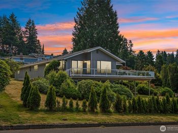 5925 94th Street SW
