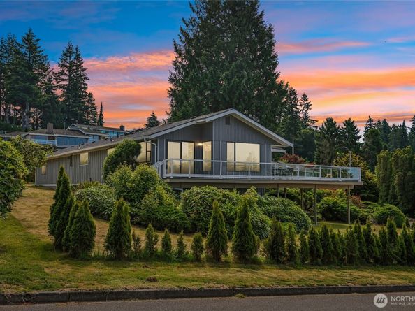 5925 94th Street SW, Mukilteo WA 98275