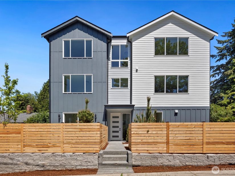 332 NE 90th Street, Seattle WA 98115