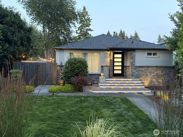 13758 3rd Avenue NW, Seattle WA 98177