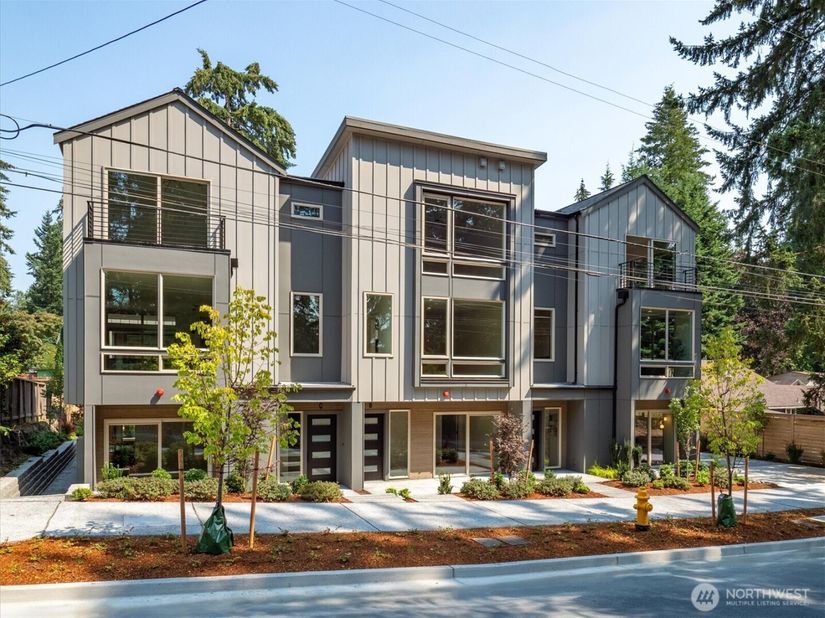 18032 A Sunnyside Avenue N, Shoreline WA 98133