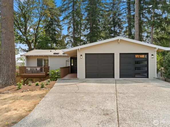 16639 SE 26th Place, Bellevue WA 98008
