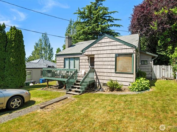 122 NW 103rd Street, Seattle WA 98177