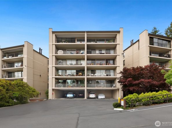 8001 Sand Point NE C36, Seattle WA 98115