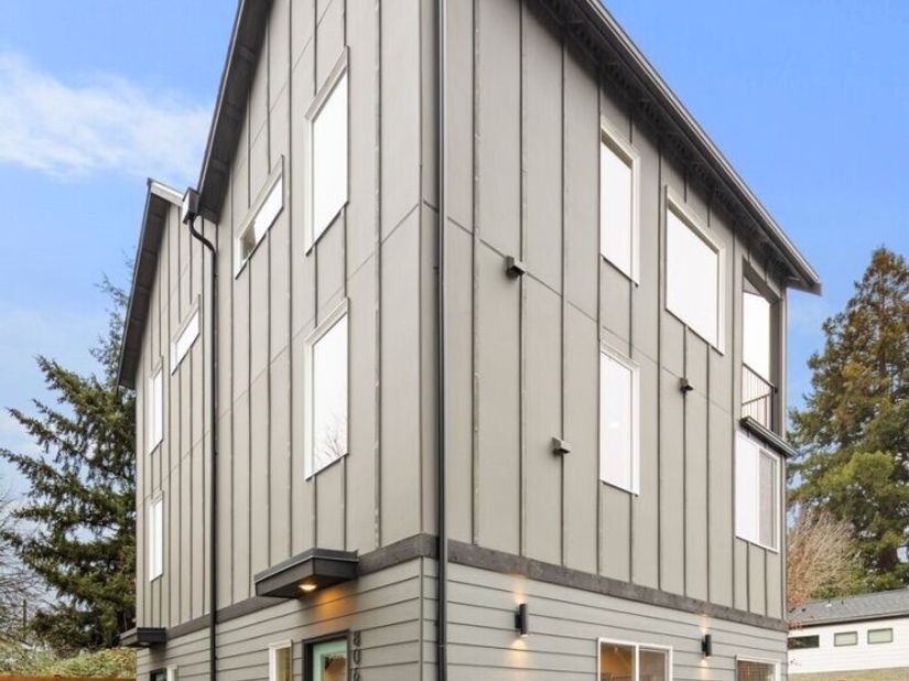 806 C S Rose Street, Seattle WA 98108