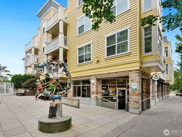 2901 NE Blakeley Street 306, Seattle WA 98105