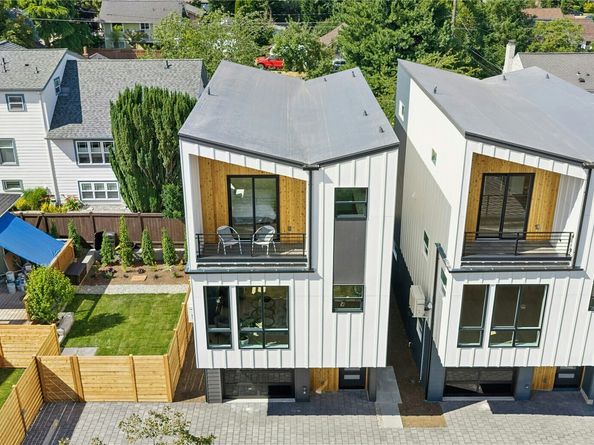 9242 Dayton Avenue N A, Seattle WA 98103