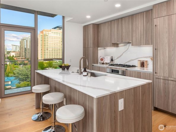 10232 NE 10th Street 707, Bellevue WA 98004