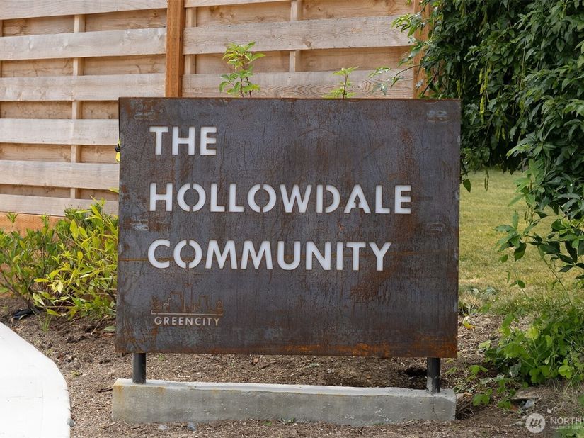 1520 Hollow Dale Place D, Everett WA 98204