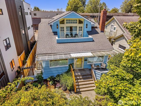 2763 59th Avenue SW, Seattle WA 98116