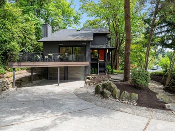 5100 NE 55th Street
