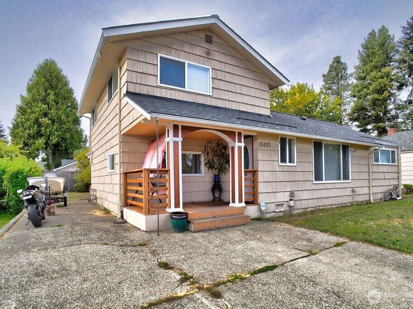 15825 8th Avenue NE, Shoreline WA 98155