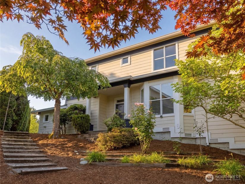 23901 SE 7th Lane, Sammamish WA 98074