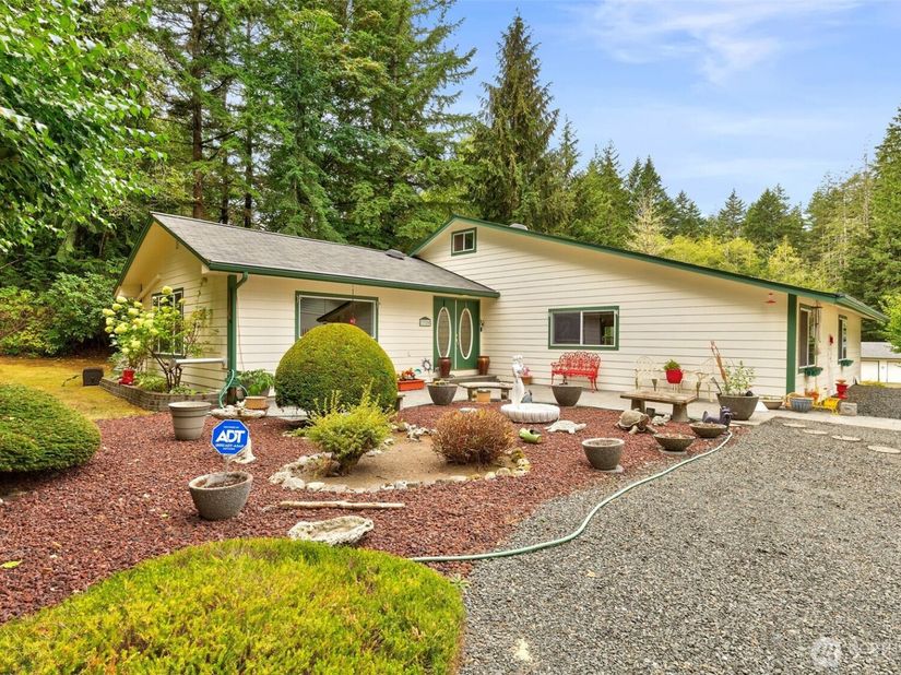 3320 SE Baker Road, Port Orchard WA 98367