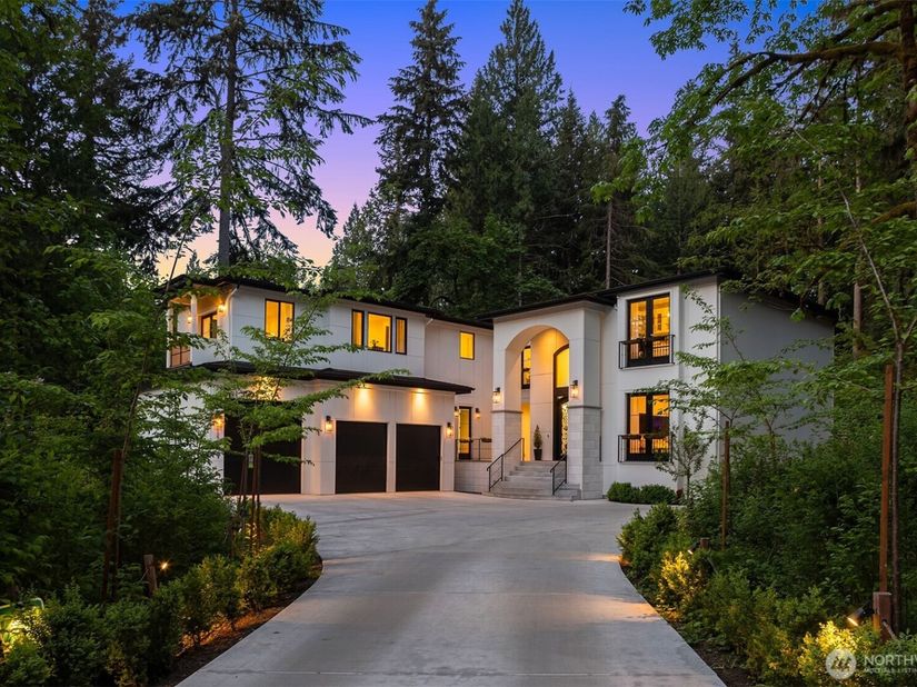 12284 196th Avenue NE, Redmond WA 98053