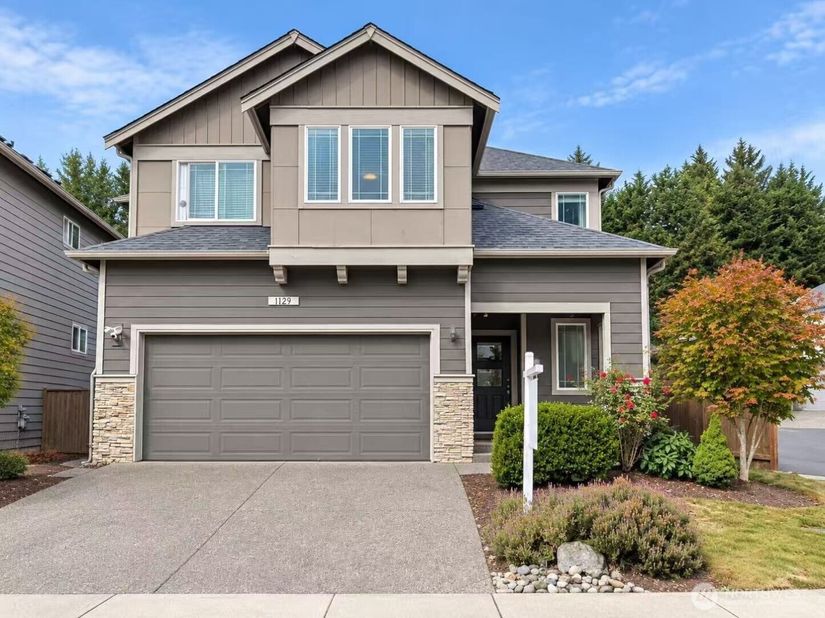 1129 150th Street SW, Lynnwood WA 98087