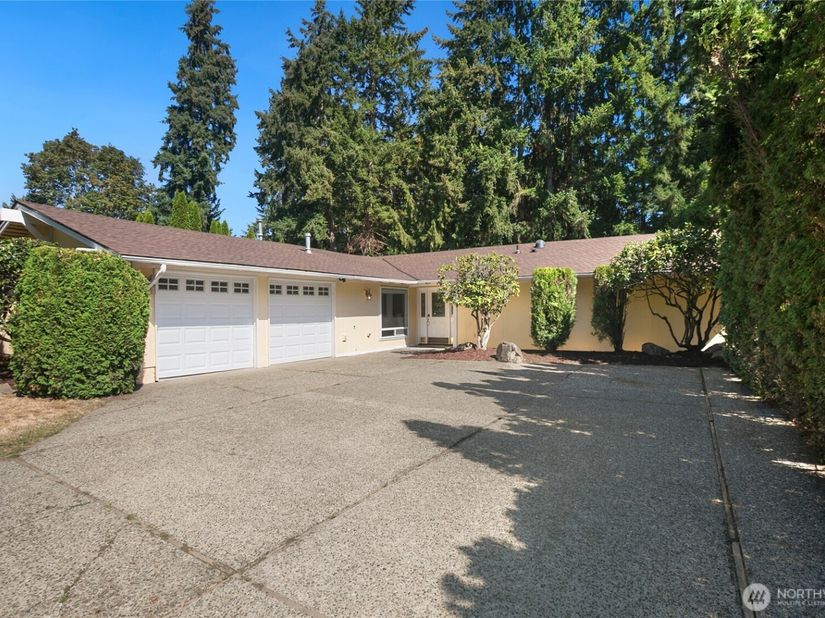 1012 179th Place NE, Bellevue WA 98008
