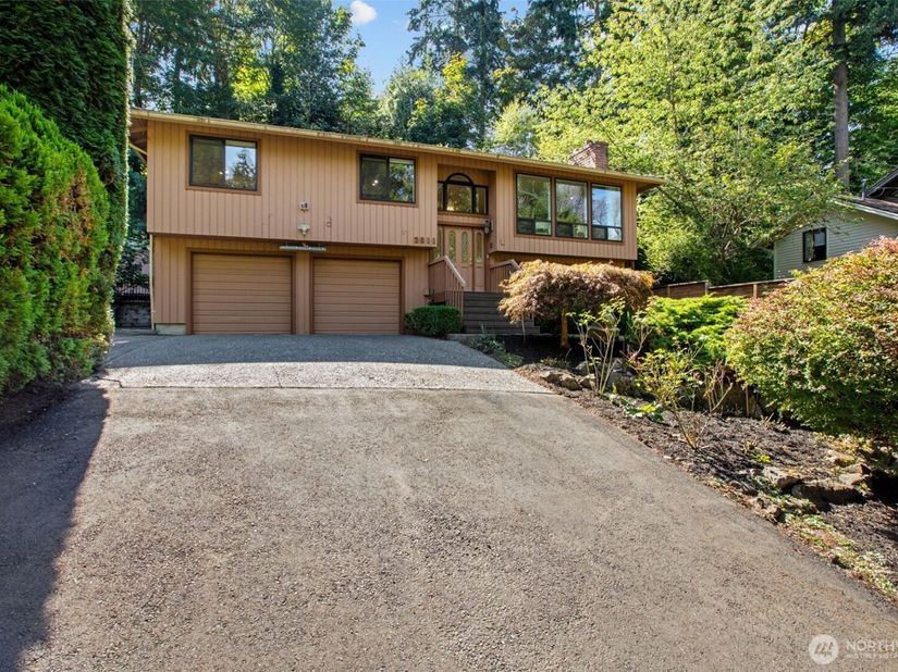 3811 SW Orchard Street, Seattle WA 98126