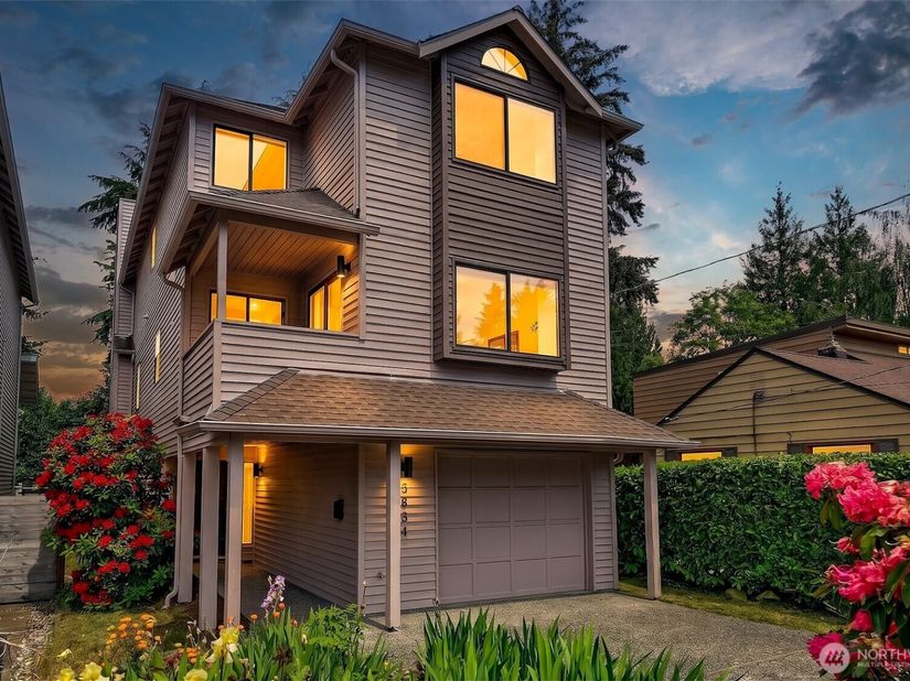 3834 NE 86th Street, Seattle WA 98115