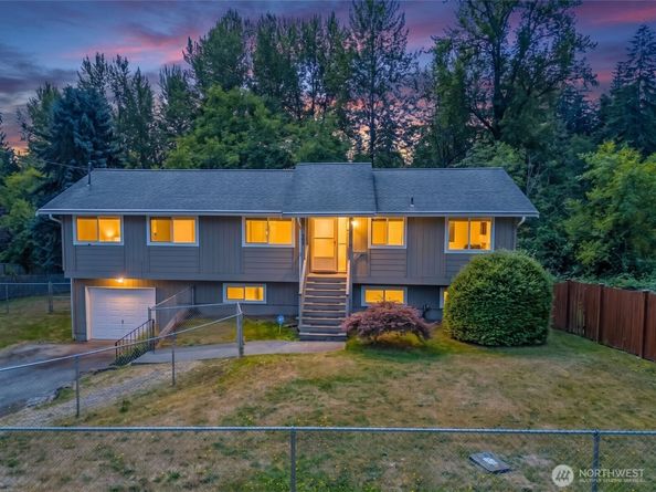302 137th Street SW, Everett WA 98208