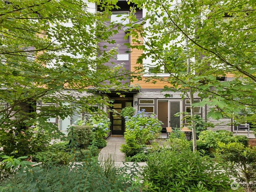 168 Whispering Lane NW, Bainbridge Island WA 98110