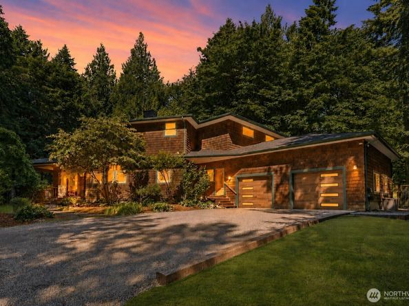 14677 Sivertson Road NE, Bainbridge Island WA 98110