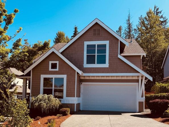 2528 Larchmount Dr NE, Issaquah WA 98092