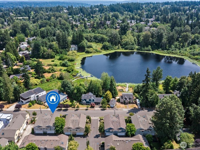 9541 Slater Avenue NE, Kirkland WA 98033