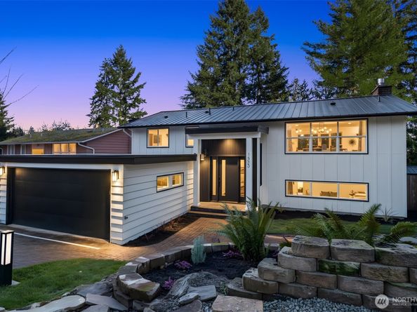 1023 109th Avenue SE, Bellevue WA 98004