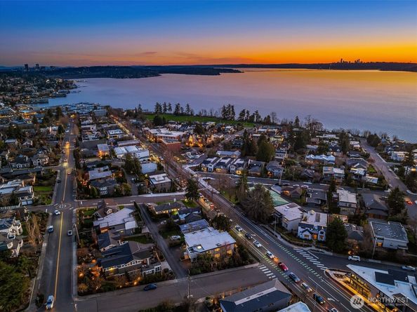 7 10th Avenue, Kirkland WA 98033