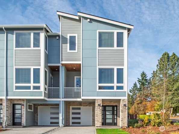 6611 S 128th Street, Seattle WA 98178