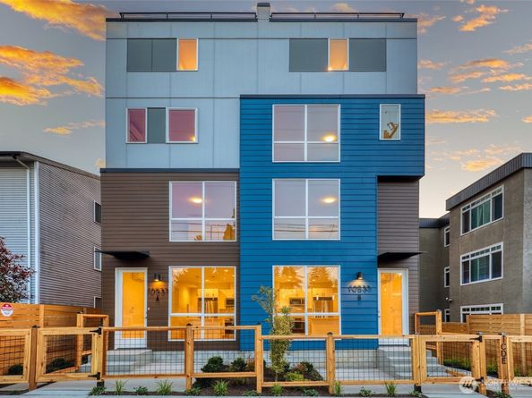 10533 B Stone Avenue N, Seattle WA 98133