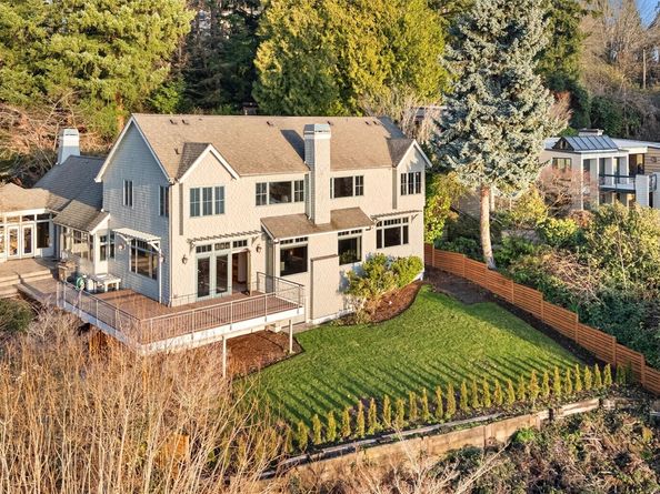 8281 W Mercer Way, Mercer Island WA 98040