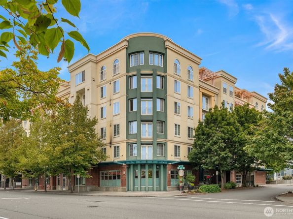 11004 NE 11th Street 404, Bellevue WA 98004