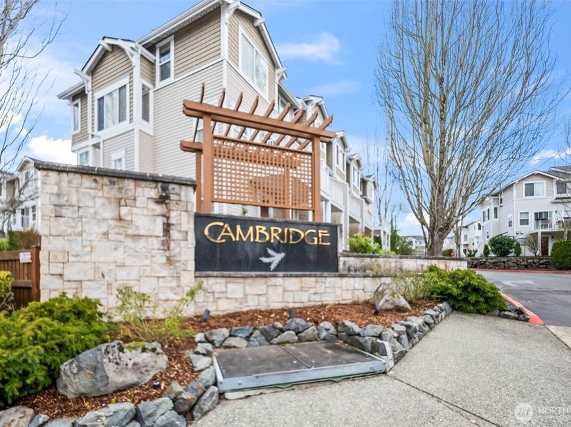 16373 119th Terrace NE 315, Bothell WA 98011
