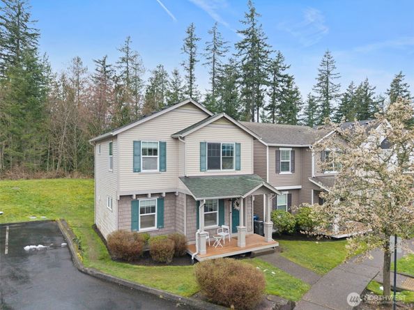 6827 SE Gove Street 10, Snoqualmie WA 98065