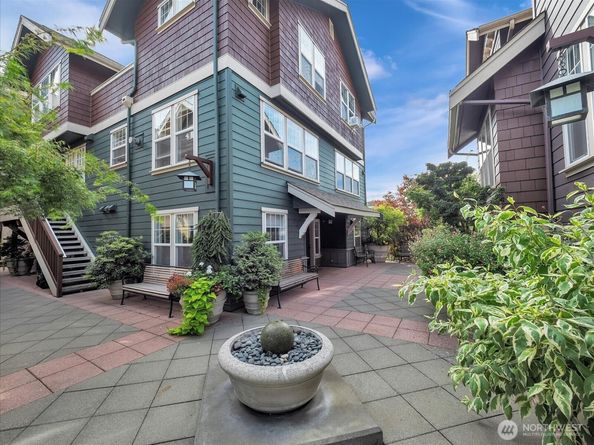 5430 California Avenue SW 3B, Seattle WA 98136