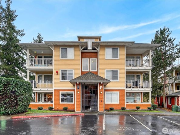 503 225th Lane NE F101, Sammamish WA 98074