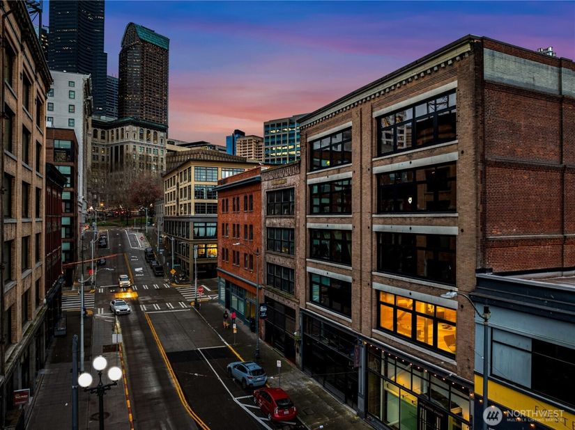 210 3rd Avenue S 2C, Seattle WA 98104