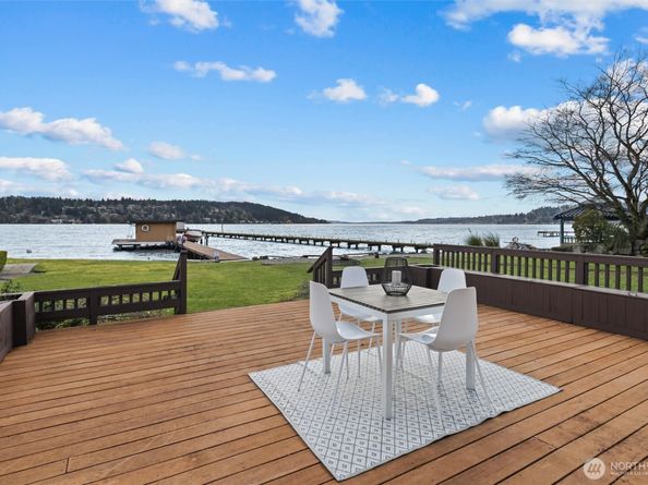 4728 NE 172nd Street, Lake Forest Park WA 98155