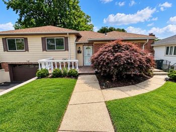 138 Edgecliff Terrace