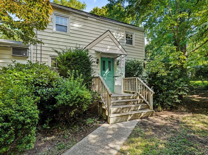 11 Woodycrest Drive, Northport NY 11768